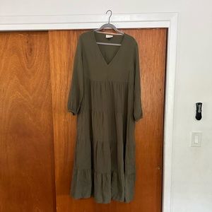 Universal Thread tiered balloon sleeve maxi dress NWOT